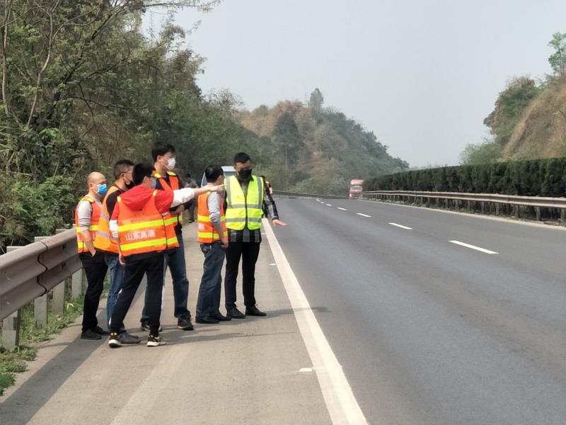 1585726319220057825.jpg 项目办-运营公司组织2019年养护专项工程交工验收.jpg